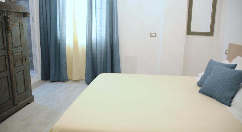 Piazza Martiri Rooms カリアリ 部屋 写真