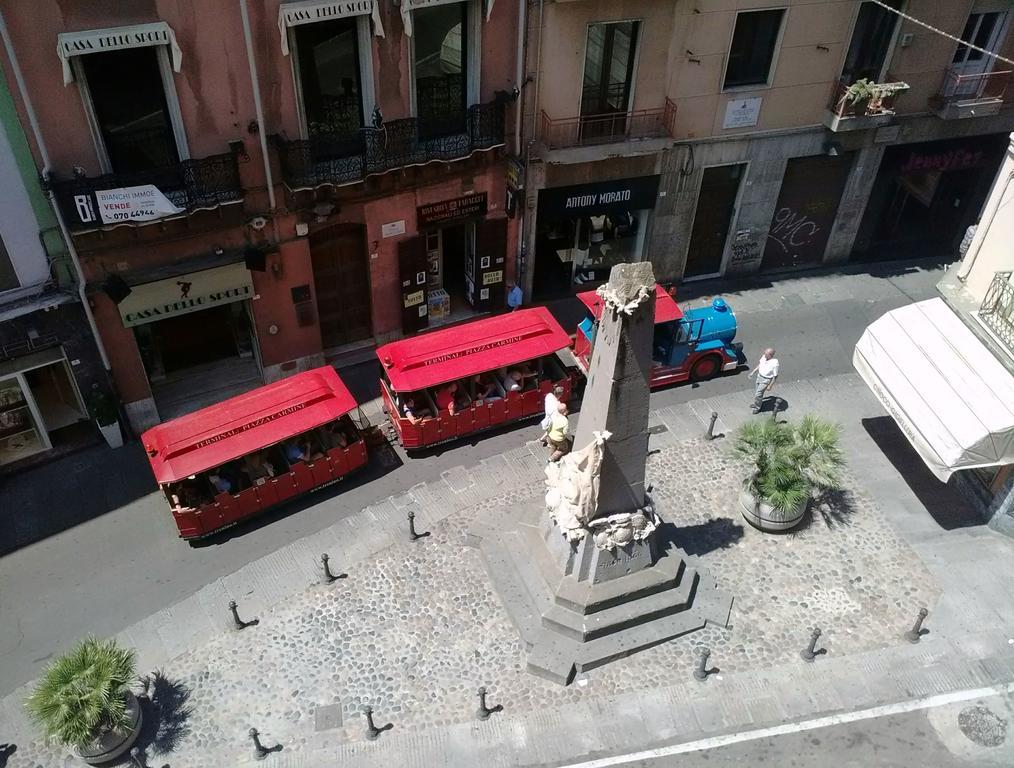 Piazza Martiri Rooms カリアリ エクステリア 写真