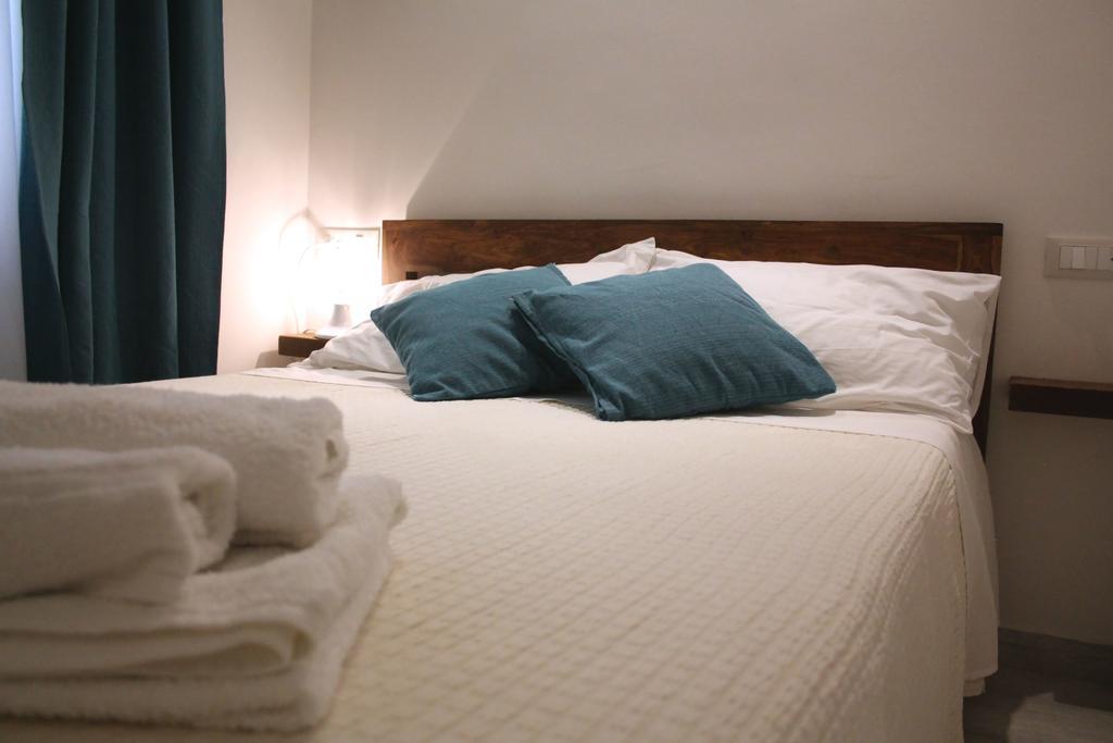 Piazza Martiri Rooms カリアリ 部屋 写真